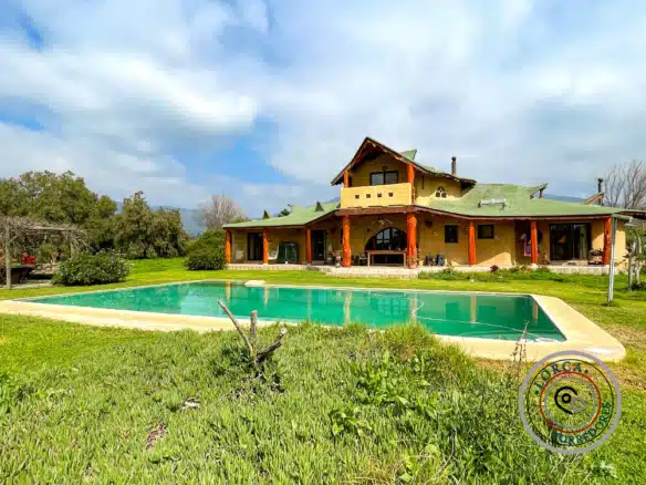 parcela con piscina en venta limache