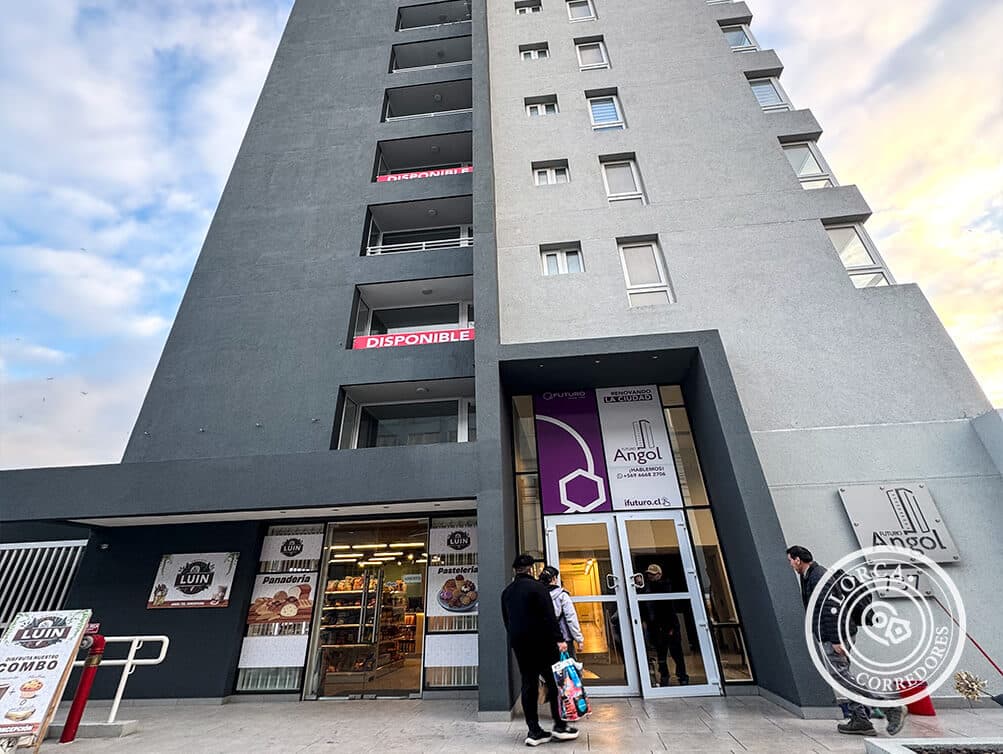 Departamento en Arriendo Edificio Futuro Angol, Centro de Concepción — 1 Dormitorio en Suite, con Estacionamiento y Bodega