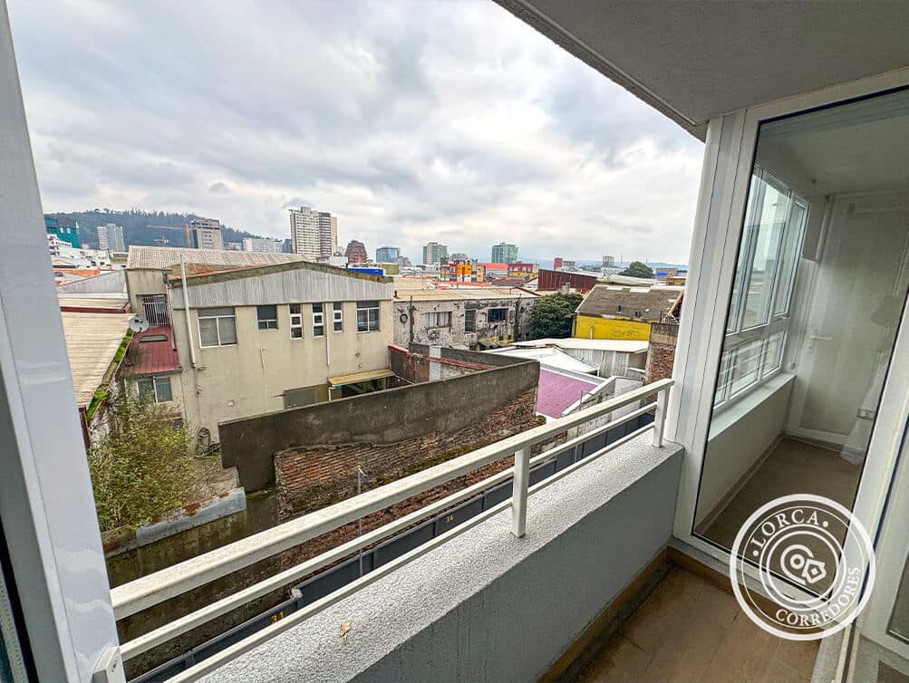 Departamento en Arriendo Edificio Futuro Angol, Centro de Concepción — 1 Dormitorio en Suite, con Estacionamiento y Bodega