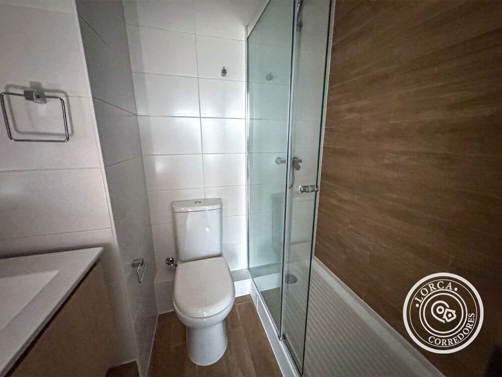 Departamento en Arriendo Edificio Futuro Angol, Centro de Concepción — 1 Dormitorio en Suite, con Estacionamiento y Bodega