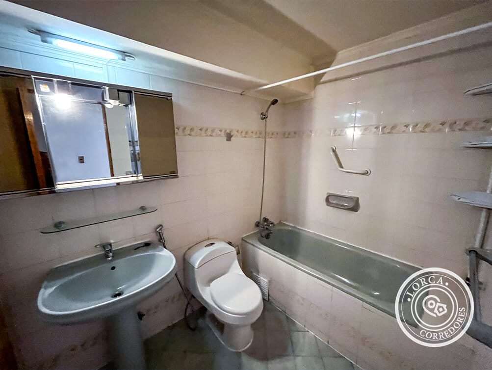Departamento en Arriendo Edificio Antumalal, Centro de Concepción — 2 Dormitorios con Walking Closet