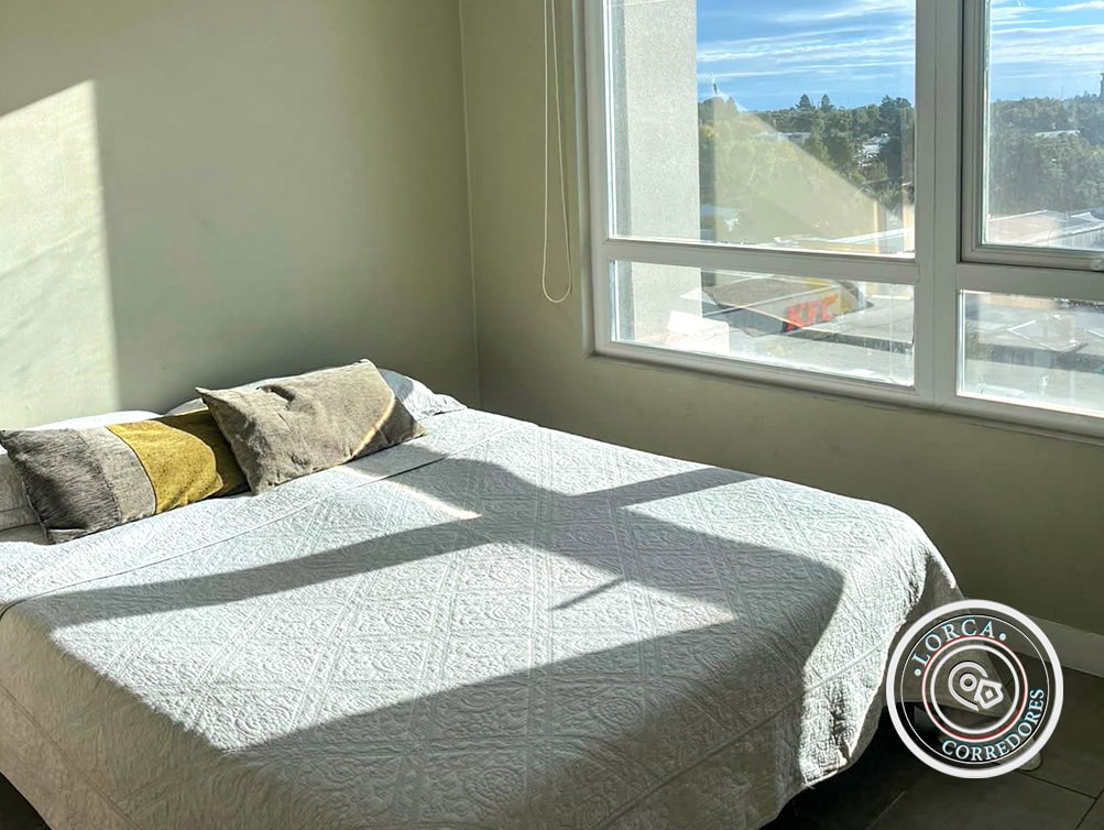 Departamento Amoblado en Arriendo Centro de Los Ángeles — 1 Dormitorio, Edificio Año 2024