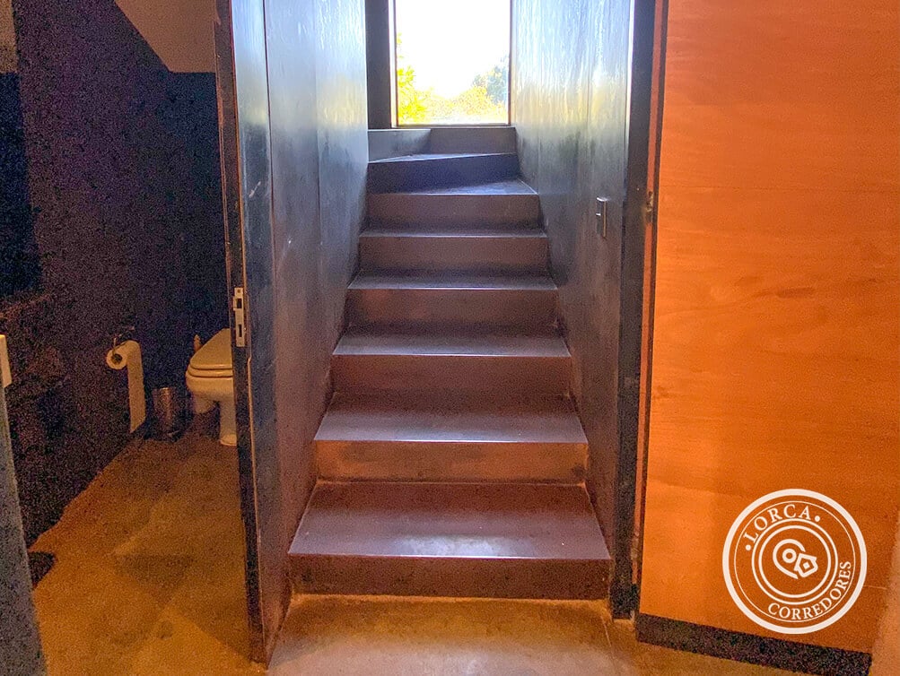 Casa en Arriendo Condominio Campomar 4, Mantagua, Quintero — Diseño Arquitectónico en Acero Corten, 3 Dormitorios (2 en Suite), 1500 m² con Bosque, a 15 min de Concón