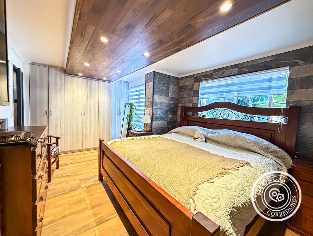 Casa en Venta Condominio Alcalá, Lomas San Sebastián, Concepción. 4 Dormitorios (1 en Suite), 4 Baños, Quincho, Terraza Ampliada, 2 Estacionamientos, UF 6.900