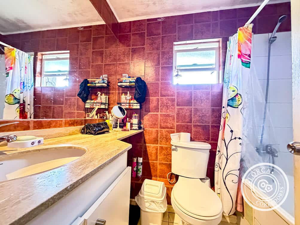 Casa en Venta Condominio Alcalá, Lomas San Sebastián, Concepción. 4 Dormitorios (1 en Suite), 4 Baños, Quincho, Terraza Ampliada, 2 Estacionamientos, UF 6.900