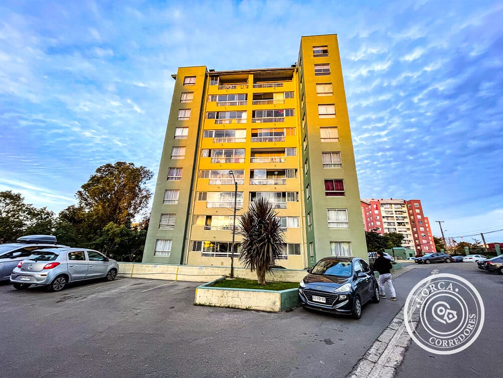 Departamento en Venta Condominio Mesa de Aragón, Sector Gómez Carreño, Viña del Mar. 4 Dormitorios, Piso 10, Balcón Vista Poniente, Estacionamiento y Bodega, UF 4.387