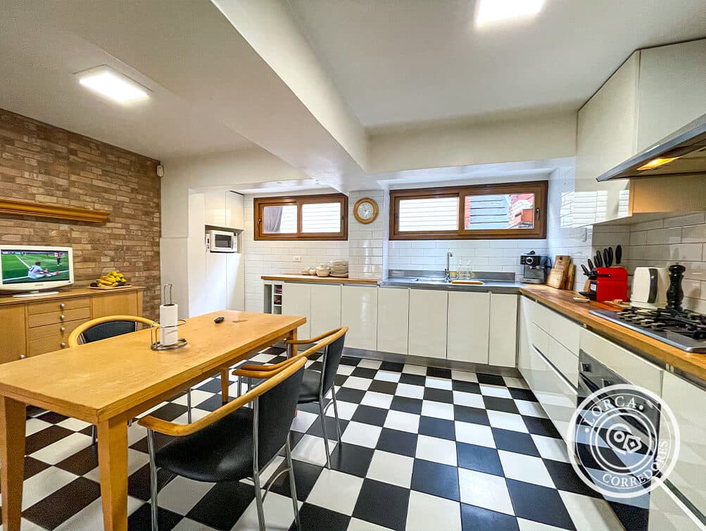 Casa en Venta Barrio Recreo, Viña del Mar. 3 Dormitorios + 2 Departamentos Independientes, Vista al Mar, UF 8.300