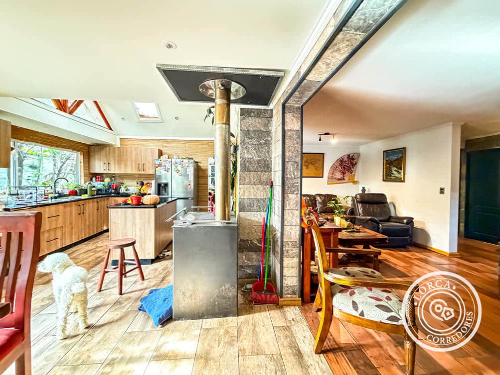 Casa en Venta Condominio Alcalá, Lomas San Sebastián, Concepción. 4 Dormitorios (1 en Suite), 4 Baños, Quincho, Terraza Ampliada, 2 Estacionamientos, UF 6.900