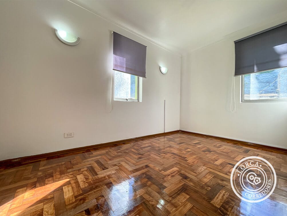 Departamento en Arriendo Sector Limonares, Viña del Mar – Completamente Remodelado, 3 Dormitorios, 1 Baño, 59 m², Piso 2, Piso Parqué, Vista Poniente, con Estacionamiento, $500.000