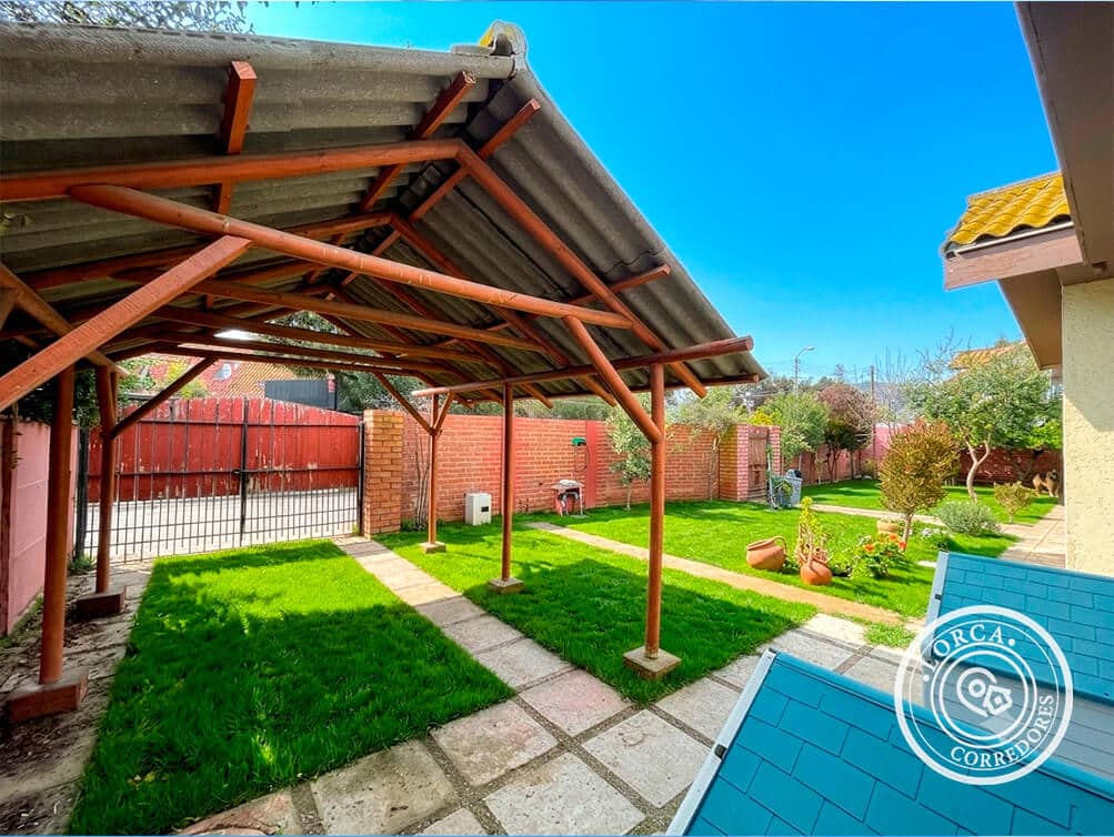 Casa en Arriendo Sector El Carmen, Peñablanca, Villa Alemana. Terreno 566 m² con Piscina, Pérgola y Frutales, 4 Dormitorios, 2 Baños, 2 Estacionamientos, $1.000.000