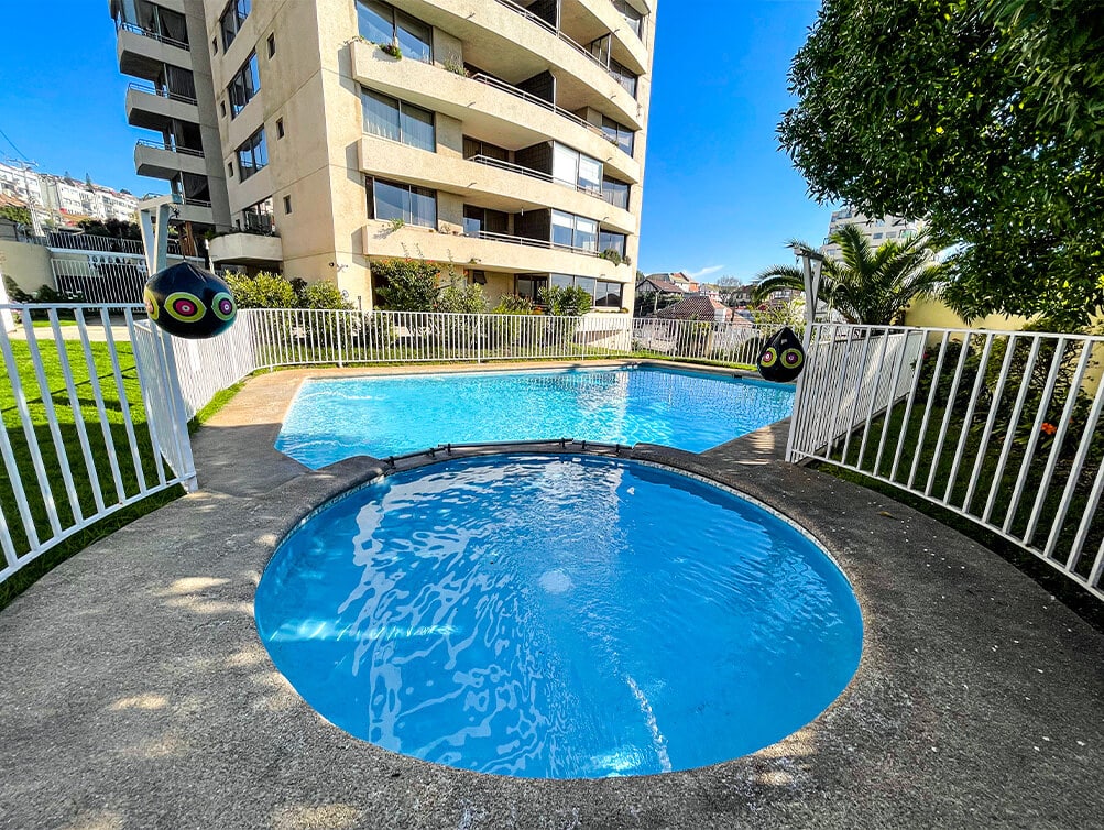 Departamento en Venta Edificio Puerto Williams, Villanelo Alto, Viña del Mar — 2 Dormitorios, 2 Baños, 68 m², Piso 5, Vista al Mar, Estacionamiento Cubierto, Bodega y Piscina, UF 4.649