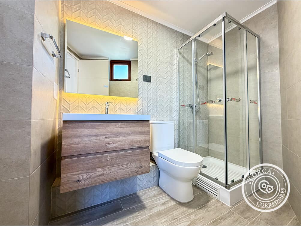 Departamento en Arriendo Condominio Laderas de Andalué, San Pedro de La Paz – Nuevo 2026, 1 Dormitorio, 1 Baño, 65 m², Piso 5, Cocina Americana, Estacionamiento, Gimnasio y Salón Gourmet, $500.000