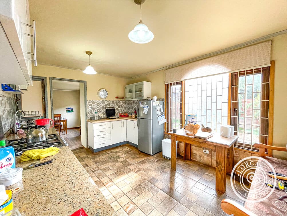 Casa en Arriendo Sector El Carmen, Peñablanca, Villa Alemana. Terreno 566 m² con Piscina, Pérgola y Frutales, 4 Dormitorios, 2 Baños, 2 Estacionamientos, $1.000.000
