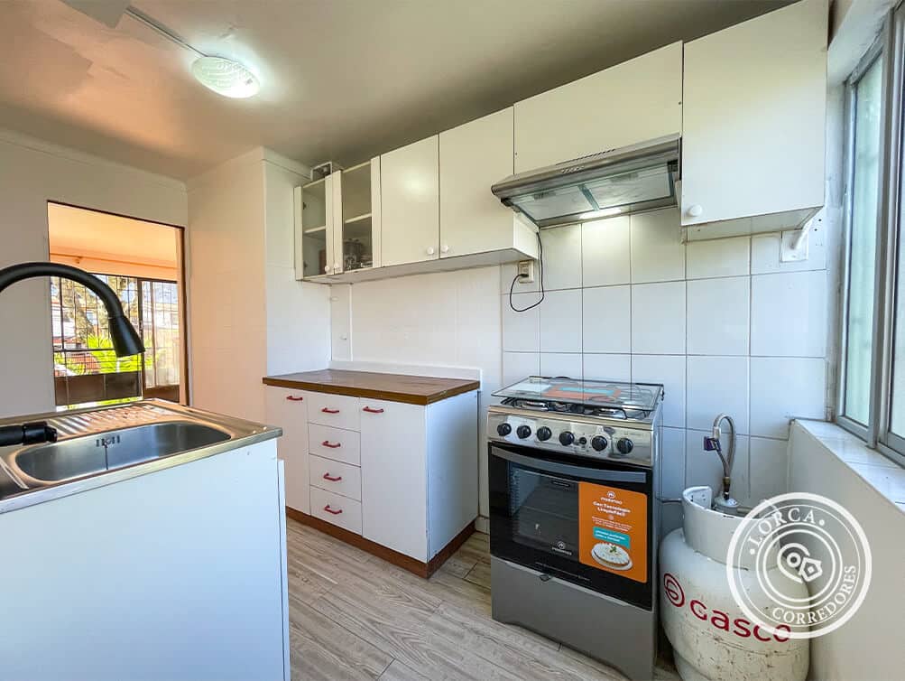 Departamento en Arriendo Sector Limonares, Viña del Mar – Completamente Remodelado, 3 Dormitorios, 1 Baño, 59 m², Piso 2, Piso Parqué, Vista Poniente, con Estacionamiento, $500.000