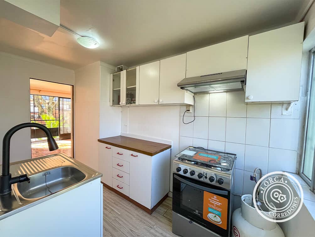 Departamento en Arriendo Sector Limonares, Viña del Mar – Completamente Remodelado, 3 Dormitorios, 1 Baño, 59 m², Piso 2, Piso Parqué, Vista Poniente, con Estacionamiento, $500.000