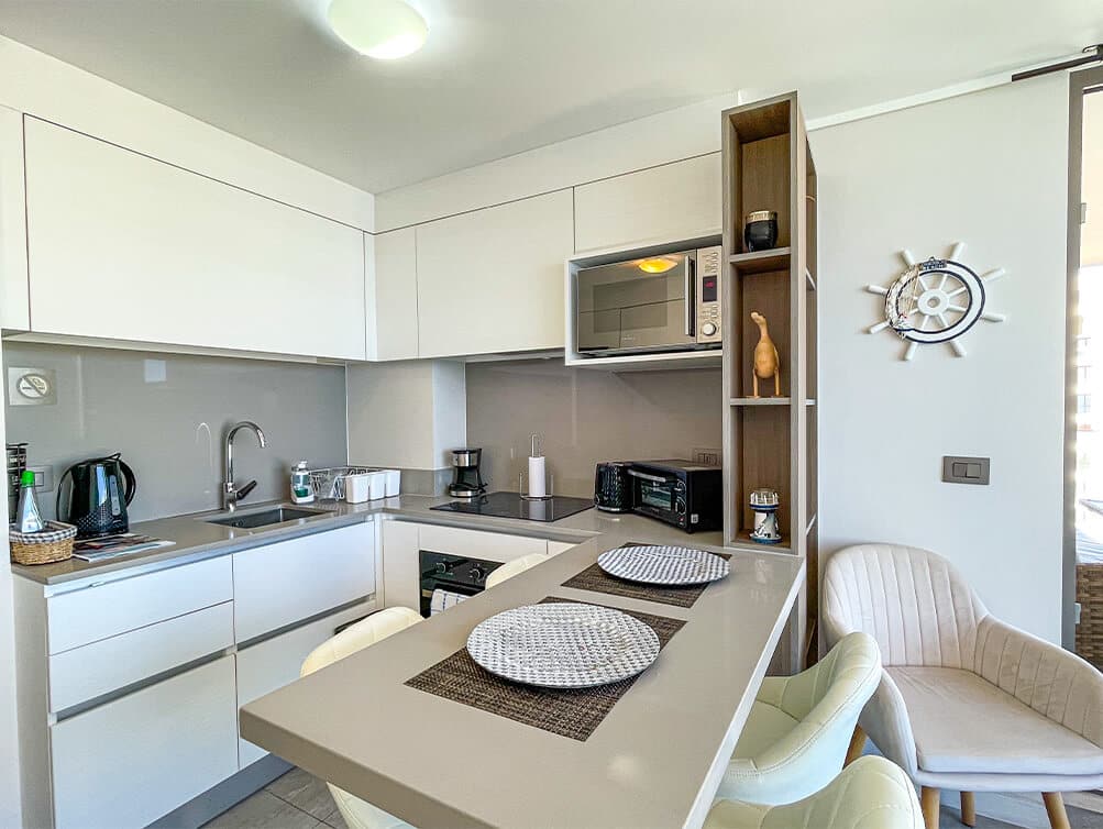 Departamento en Venta Reñaca Norte, Viña del Mar — Edificio Nuevo 2022, 2 Dormitorios, 2 Baños, 63 m², Piso Alto, Balcón Panorámico Vista al Mar, con Estacionamiento y Bodega, Piscina, Gimnasio y Terraza Gourmet, UF 5.527