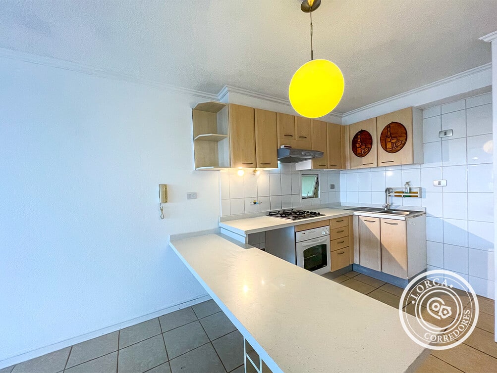 Departamento en Venta Condominio Canelillo, Algarrobo — 2 Dormitorios, 2 Baños (Uno en Suite), 60 m², Piso 7, Vista al Mar, Acceso Directo a Playa Canelillo y El Canelo, Funicular Privado, con Estacionamiento y Bodega, UF 4.771