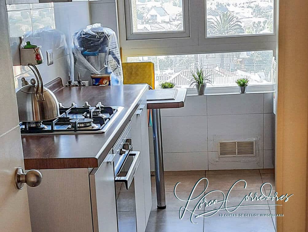 Departamento en Venta Edificio Parque Las Palmas, Centro de Quilpué | 3 Dormitorios (Uno en Suite con Walking Closet), 2 Baños, 95 m², Piso 8, Balcón Vista Panorámica, con Estacionamiento Techado y Bodega, Piscina y Quincho, UF 4.772