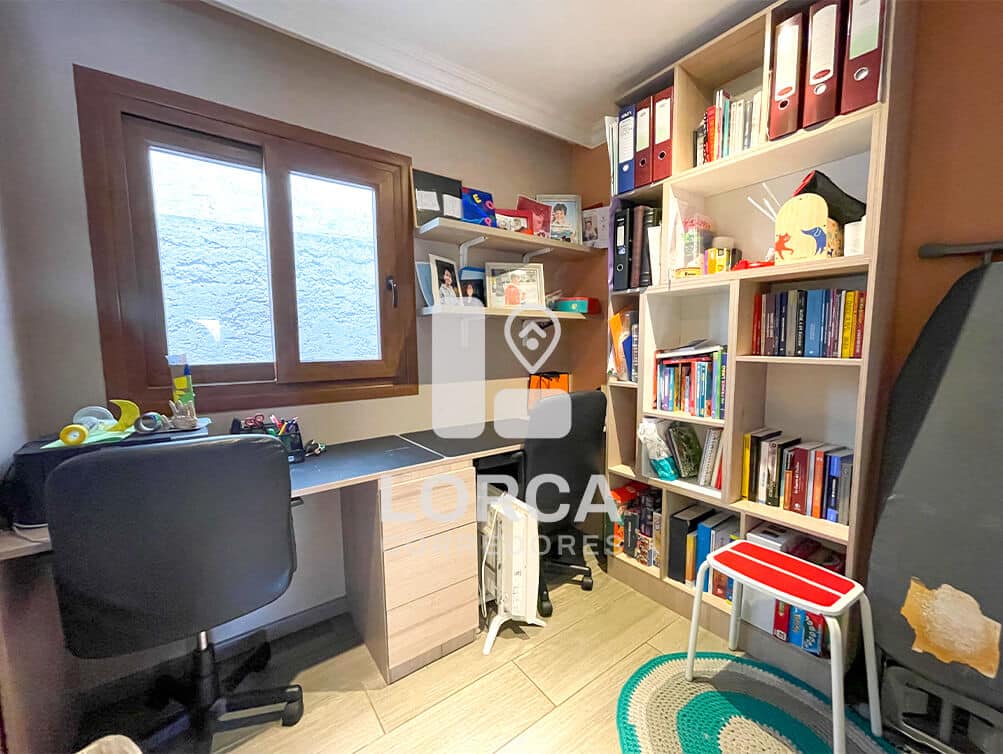 Casa en Venta Sector Villanelo Alto, Viña del Mar — Año 2023, 5 Dormitorios, 4 Baños, 221 m² Construidos sobre 279 m² de Terreno, 2 Niveles + Ampliación con Bar, Walking Closet, Piscina, Quincho y Terraza, 2 Estacionamientos, UF 9.000