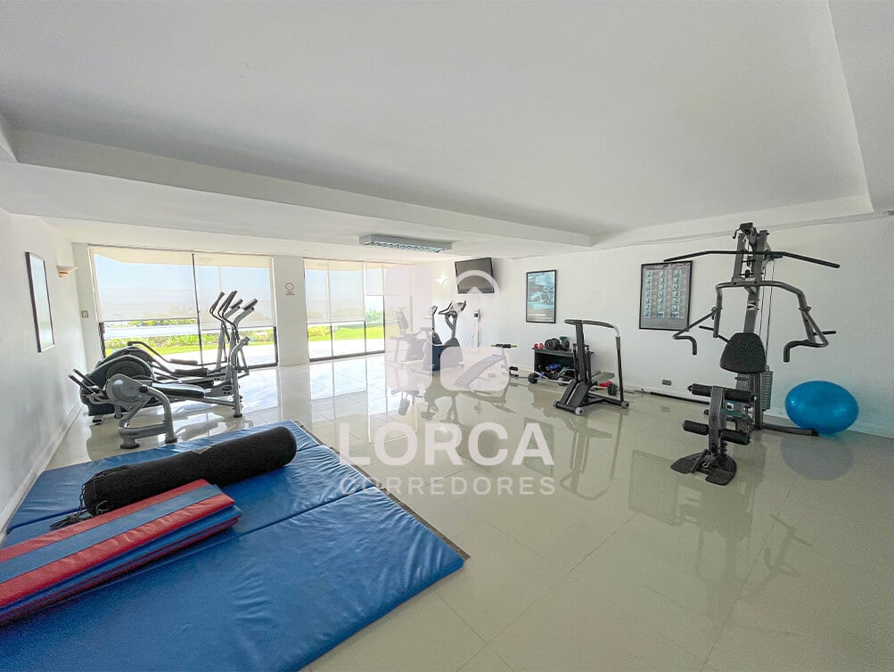 Departamento en Venta Primera Línea Mar, Sector Cochoa, Reñaca, Viña del Mar | 2 Dormitorios, 2 Baños, 77 m² Totales con Terraza de 61 m², Piso 8, Vista Directa al Mar, con Estacionamiento y Bodega, Edificio con 2 Piscinas, Gimnasio y Quincho, UF 7.290