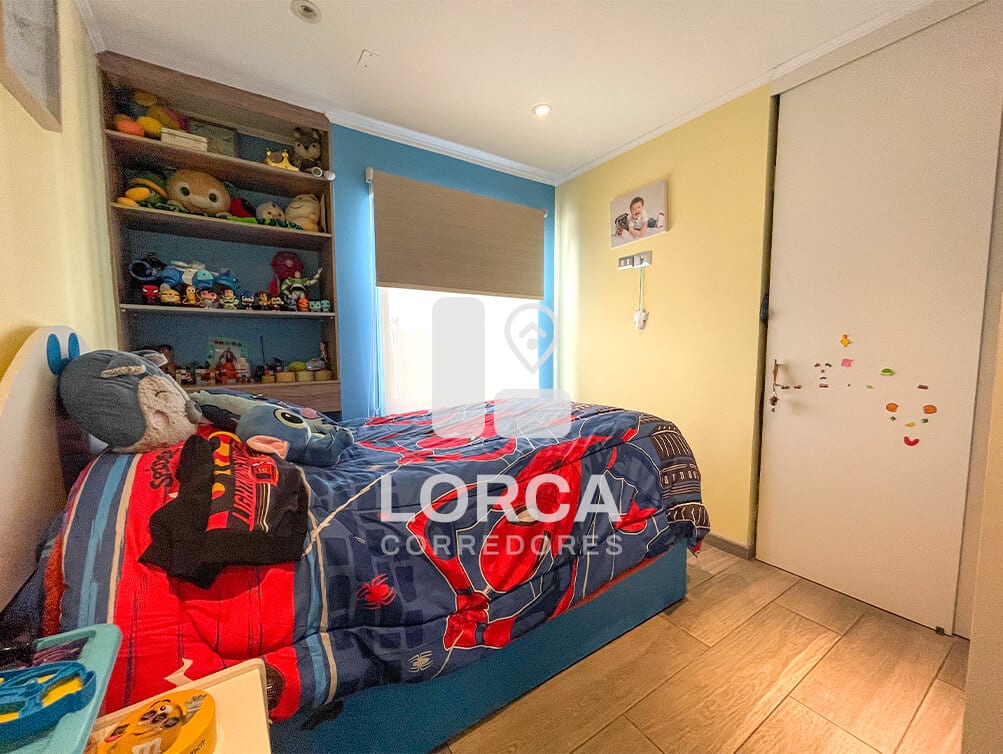 Casa en Venta Sector Villanelo Alto, Viña del Mar — Año 2023, 5 Dormitorios, 4 Baños, 221 m² Construidos sobre 279 m² de Terreno, 2 Niveles + Ampliación con Bar, Walking Closet, Piscina, Quincho y Terraza, 2 Estacionamientos, UF 9.000