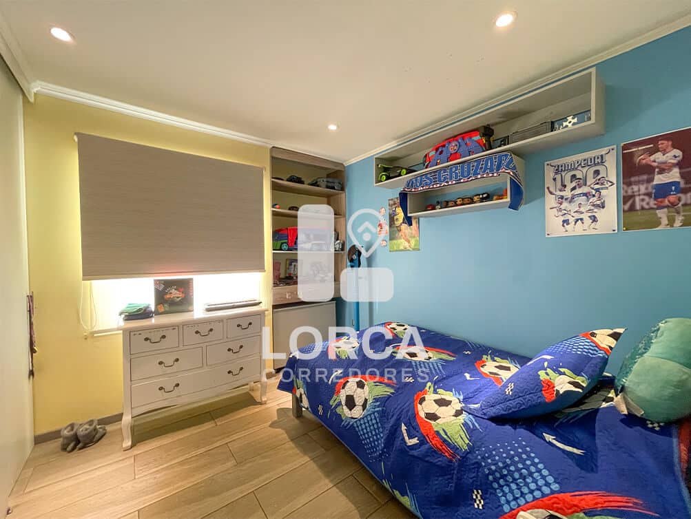 Casa en Venta Sector Villanelo Alto, Viña del Mar — Año 2023, 5 Dormitorios, 4 Baños, 221 m² Construidos sobre 279 m² de Terreno, 2 Niveles + Ampliación con Bar, Walking Closet, Piscina, Quincho y Terraza, 2 Estacionamientos, UF 9.000