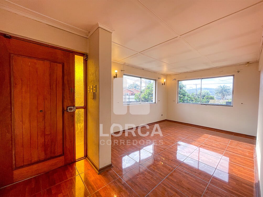 Casa en Venta Sector Pedro Montt, Quilpué | Oportunidad para Refaccionar, 3 Dormitorios, 3 Baños, 160 m² Construidos sobre 450 m² de Terreno, 3 Estacionamientos, Bodega, a 3 Cuadras de Avenida Los Carrera, UF 5.610