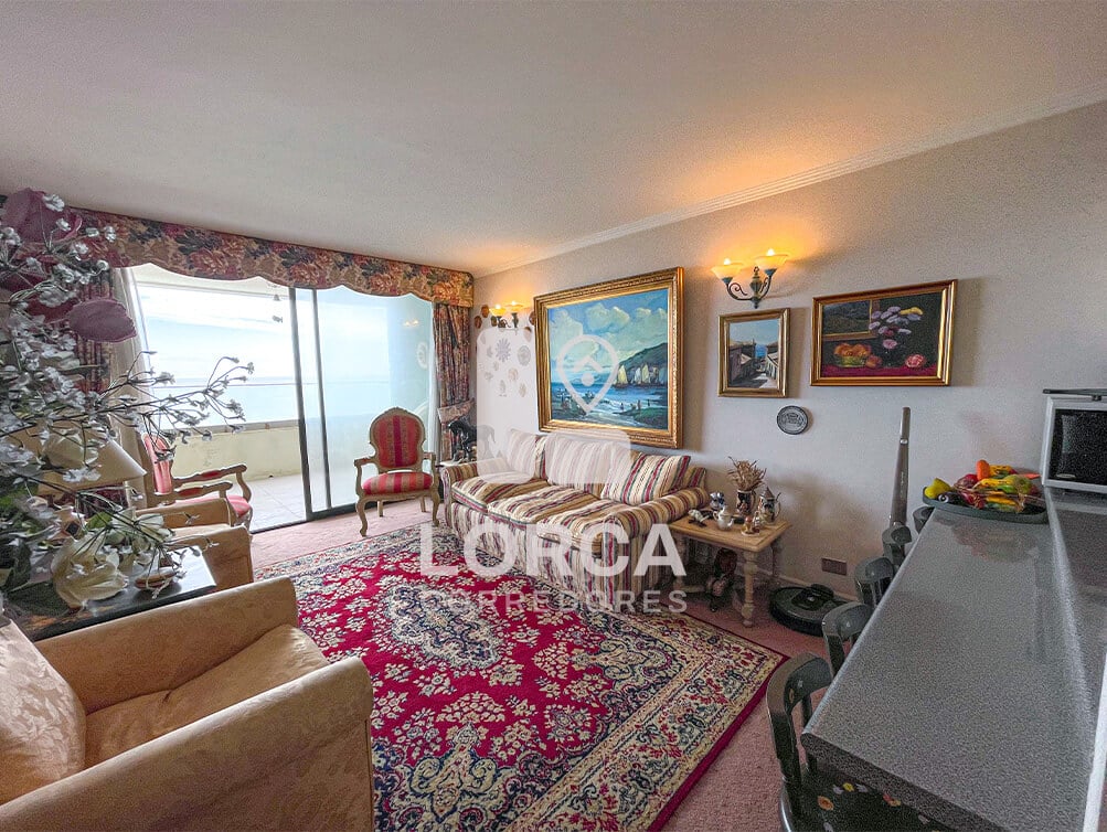 Departamento en Venta Primera Línea Mar, Sector Cochoa, Reñaca, Viña del Mar | 2 Dormitorios, 2 Baños, 77 m² Totales con Terraza de 61 m², Piso 8, Vista Directa al Mar, con Estacionamiento y Bodega, Edificio con 2 Piscinas, Gimnasio y Quincho, UF 7.290