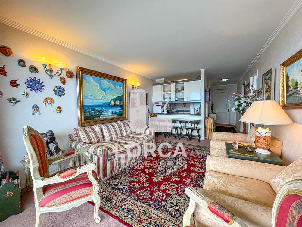 Departamento en Venta Primera Línea Mar, Sector Cochoa, Reñaca, Viña del Mar | 2 Dormitorios, 2 Baños, 77 m² Totales con Terraza de 61 m², Piso 8, Vista Directa al Mar, con Estacionamiento y Bodega, Edificio con 2 Piscinas, Gimnasio y Quincho, UF 7.290