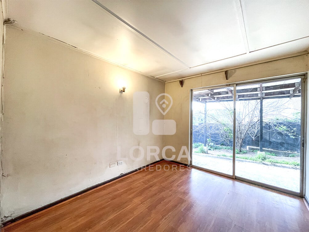 Casa en Venta Sector Pedro Montt, Quilpué | Oportunidad para Refaccionar, 3 Dormitorios, 3 Baños, 160 m² Construidos sobre 450 m² de Terreno, 3 Estacionamientos, Bodega, a 3 Cuadras de Avenida Los Carrera, UF 5.610
