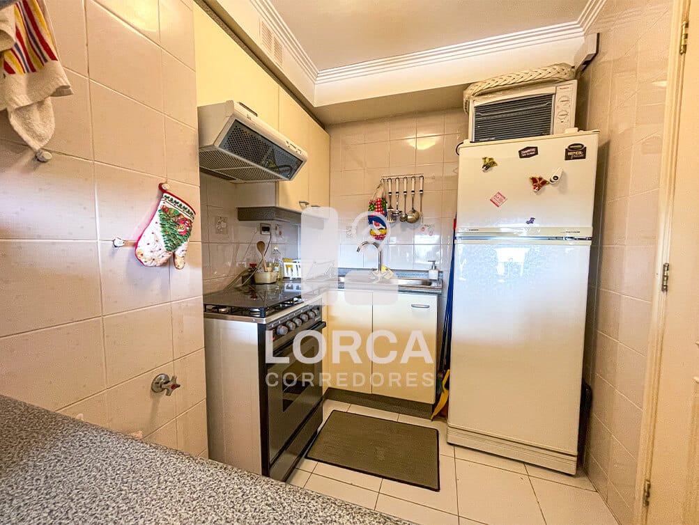 Departamento en Venta Primera Línea Mar, Sector Cochoa, Reñaca, Viña del Mar | 2 Dormitorios, 2 Baños, 77 m² Totales con Terraza de 61 m², Piso 8, Vista Directa al Mar, con Estacionamiento y Bodega, Edificio con 2 Piscinas, Gimnasio y Quincho, UF 7.290