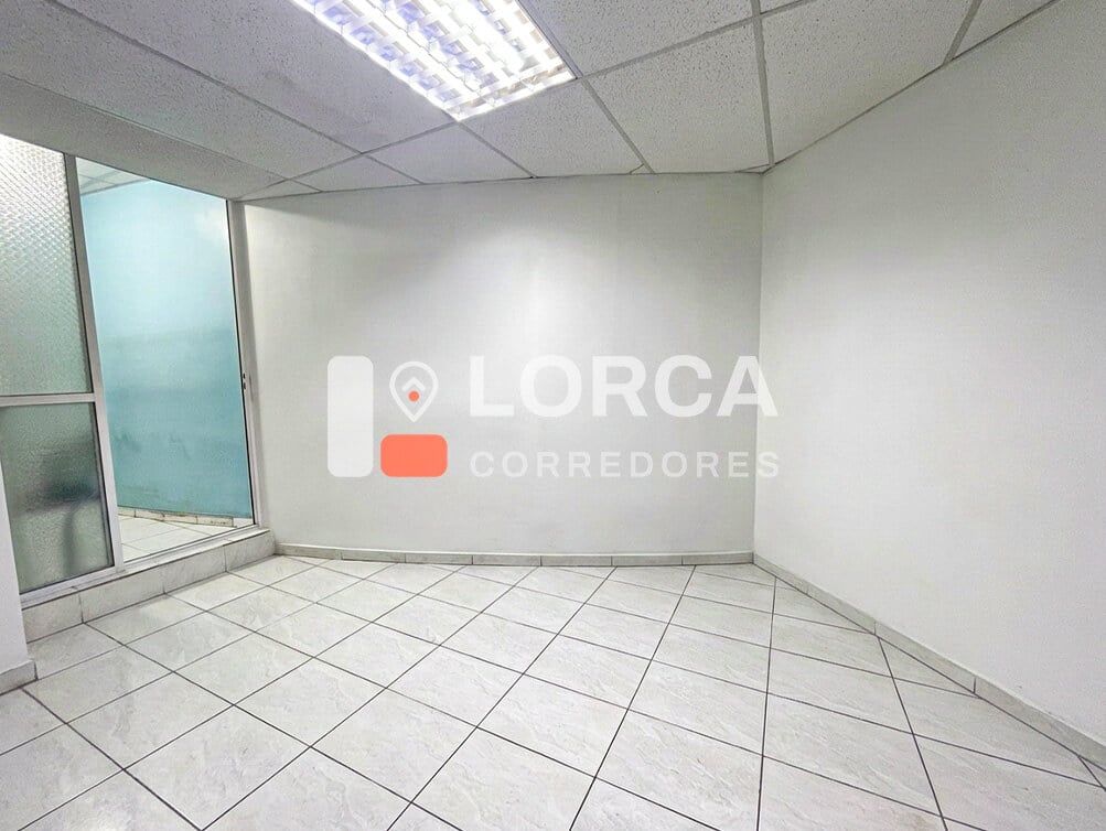 2 Oficinas en Venta Calle Arlegui, Centro de Viña del Mar | 198 m², 8 Privados, Sala de Recepción, 3 Baños, 2 Estacionamientos, Edificio con Ascensores y Conserjería 24 Horas, UF 9.995