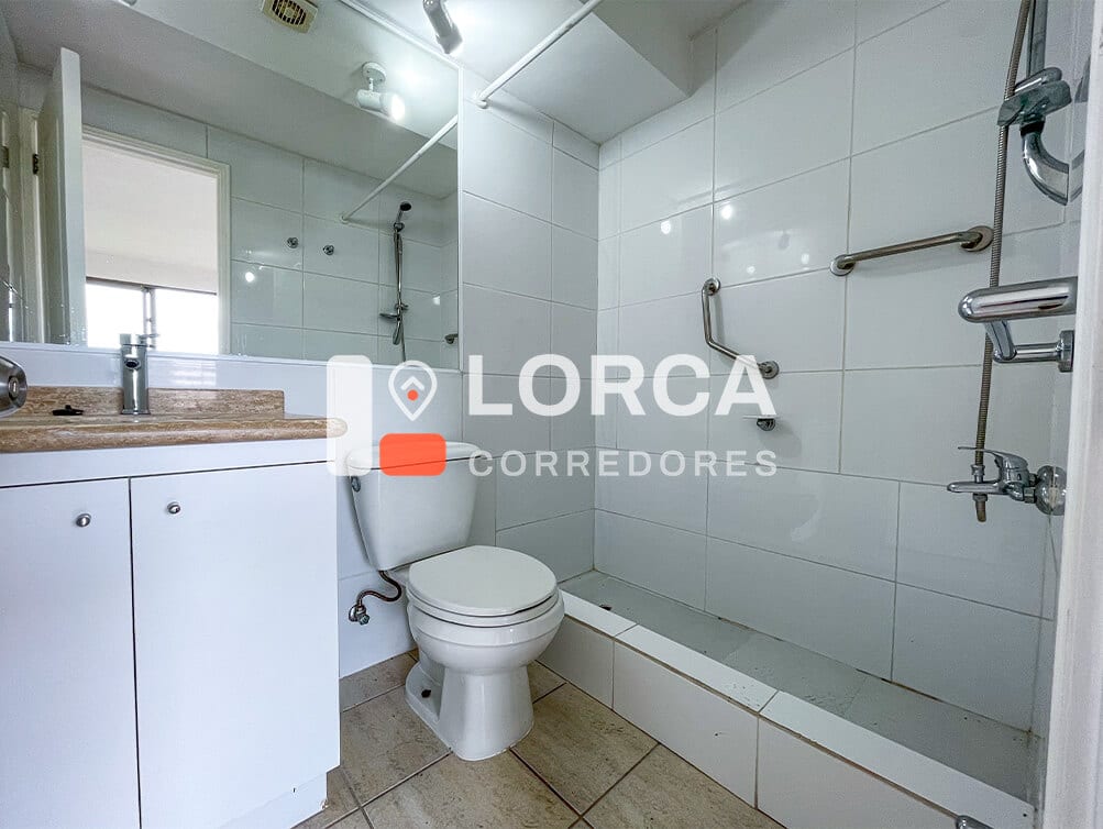 Departamento en Venta Edificio Plaza Recreo, Sector Recreo, Viña del Mar | 3 Dormitorios, 2 Baños, 82 m² Totales con Terraza de 8 m², Piso 5, con Estacionamiento y Bodega, Edificio con Gimnasio y Quincho, UF 4.200