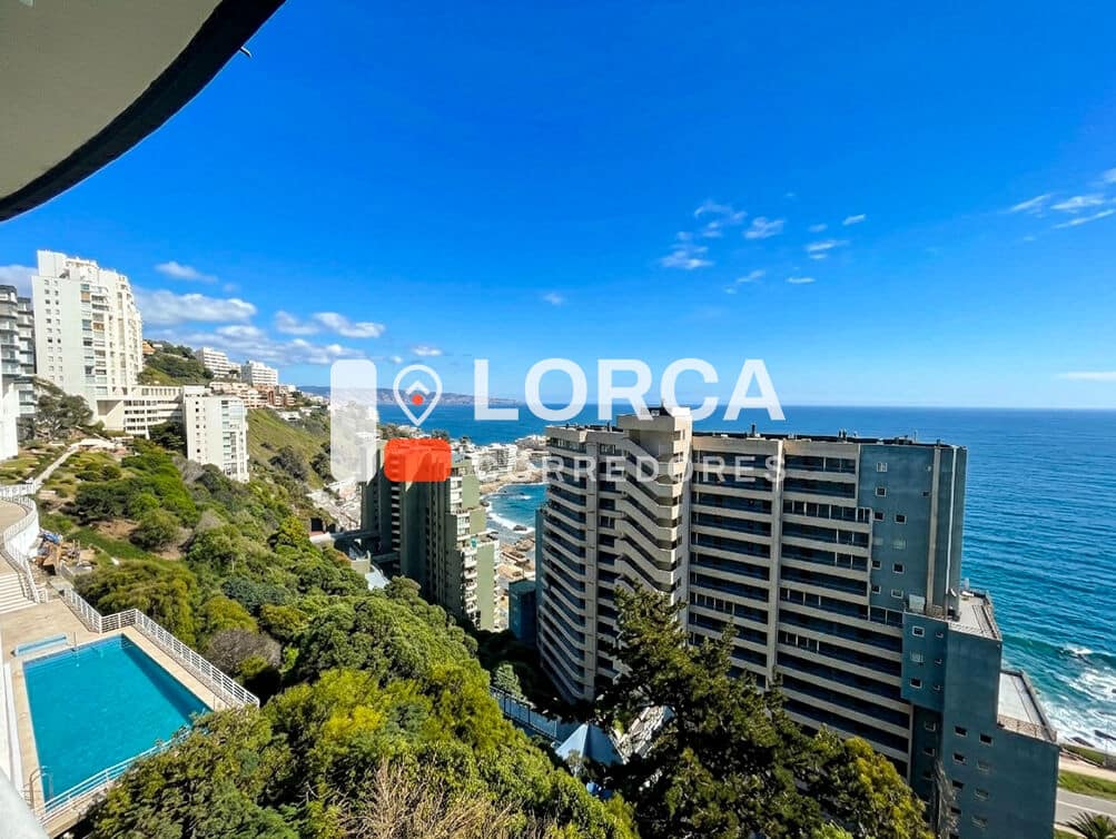 Departamento en Venta Sector Las Perlas, Reñaca, Viña del Mar | 2 Dormitorios, 1 Baño, 70 m² Totales con Terraza de 6 m², Piso 5, Vista al Mar hacia Cochoa, con Estacionamiento, Edificio con Piscina Temperada, Gimnasio y Quincho, UF 3.500