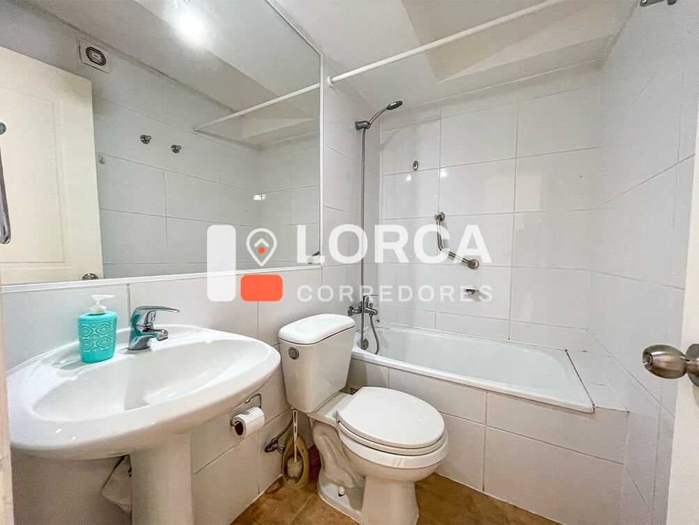 Departamento en Venta Edificio Plaza Recreo, Sector Recreo, Viña del Mar | 3 Dormitorios, 2 Baños, 82 m² Totales con Terraza de 8 m², Piso 5, con Estacionamiento y Bodega, Edificio con Gimnasio y Quincho, UF 4.200