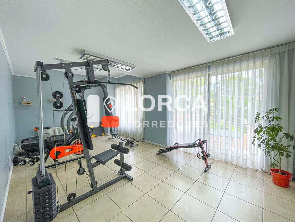 Departamento en Venta Edificio Plaza Recreo, Sector Recreo, Viña del Mar | 3 Dormitorios, 2 Baños, 82 m² Totales con Terraza de 8 m², Piso 5, con Estacionamiento y Bodega, Edificio con Gimnasio y Quincho, UF 4.200