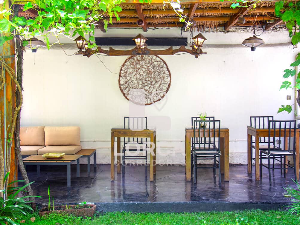 Casona Estilo Francés en Venta Barrio Italia, Providencia, Santiago — Ex Hotel Boutique, 5 Dormitorios en Suite + 7 Baños, 2 Pisos y Subterráneo, Cava de Vino, Jardín con Parrón, Normativa 4 Pisos, UF 16.500