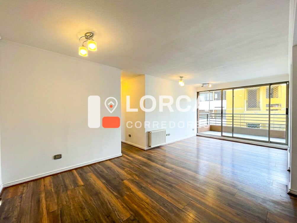 Departamento en Venta Edificio Plaza Recreo, Sector Recreo, Viña del Mar | 3 Dormitorios, 2 Baños, 82 m² Totales con Terraza de 8 m², Piso 5, con Estacionamiento y Bodega, Edificio con Gimnasio y Quincho, UF 4.200