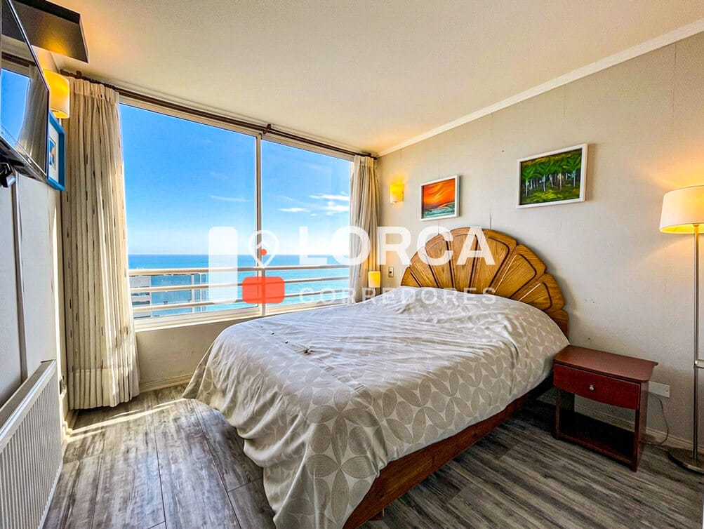 Departamento en Venta Sector Las Perlas, Reñaca, Viña del Mar | 2 Dormitorios, 1 Baño, 70 m² Totales con Terraza de 6 m², Piso 5, Vista al Mar hacia Cochoa, con Estacionamiento, Edificio con Piscina Temperada, Gimnasio y Quincho, UF 3.500
